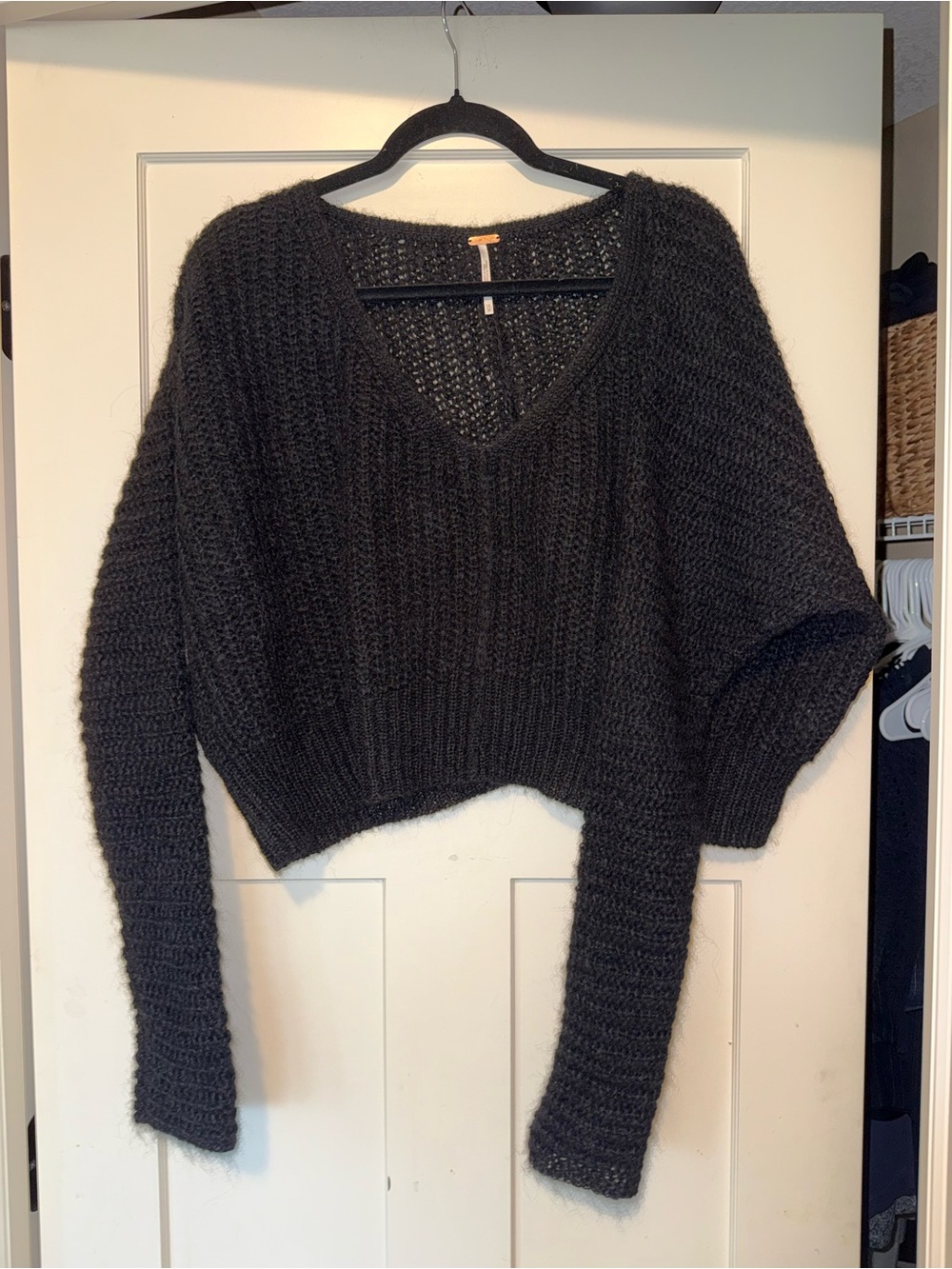 Free People Black V-Neck Cropped Knit Sweater